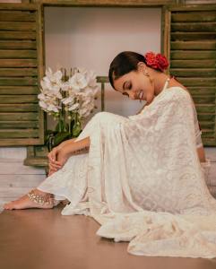 anju-kurian-saree-look-photos-002