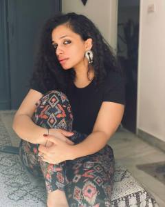 ann-augustine-in-black-outfit-photos-002