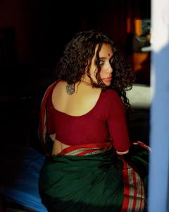 ann-augustine-in-green-saree-look-photos-001