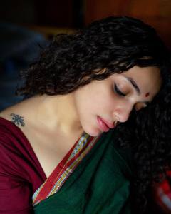 ann-augustine-new-photos-in-green-saree-001