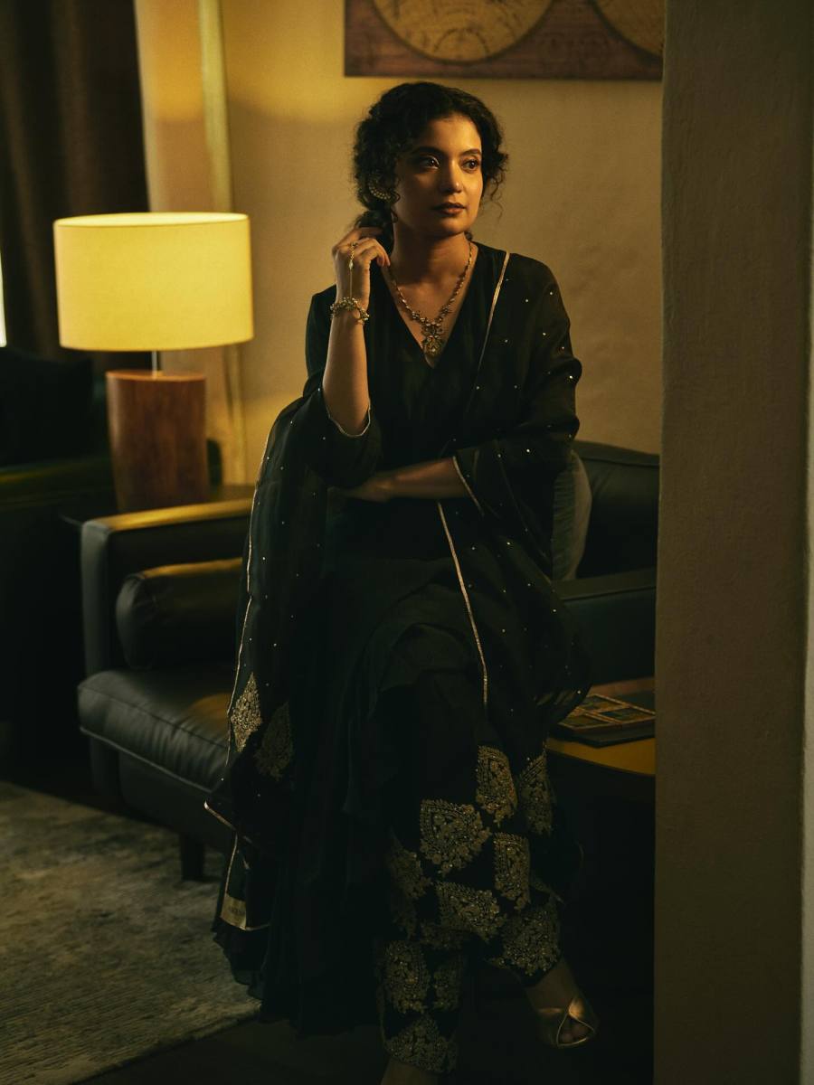 anna-ben-in-green-party-wear-churidar-outfit-photos-003