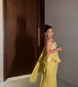 anna-ben-award-function-look-photo-002