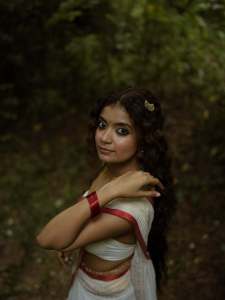 anna-ben-in-kerala-traditional-dress-and-ornaments-with-kerala-traditional-makeup-look-photos-011