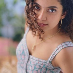anna-ben-saree-costume-photos-002