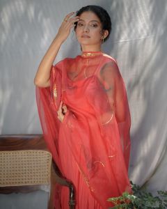 anna-ben-trending-photos