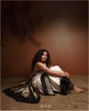 actress-anna-ben-latest-photos-in-silk-saree-005