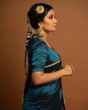 actress-anna-ben-new-look-photos-in-blue-saree