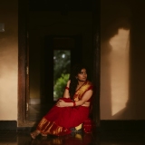 anna-ben-in-red-pattu-saree-photos-008