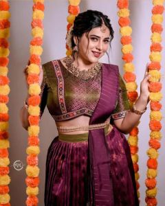 anna-rajan-in-dhavani-set-photoshoot-001