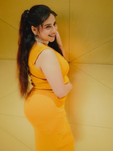 anna-rajan-in-yellow-sleevless-trending-style-dress-photos-007