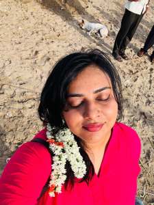 anna-reshma-rajan-in-mallipoo-with-makeup-look-photos-002