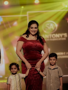 anna-reshma-rajan-latest-photos-in-trending-fashion-008