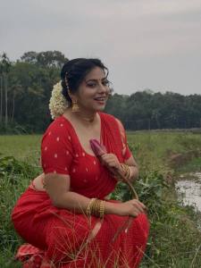 anna-reshma-rajan-new-subscription-photos-001