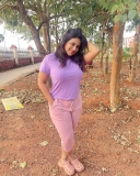 anna-reshma-rajan-in-jeans-and-top-photos-001