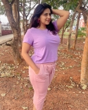 anna-reshma-rajan-in-jeans-and-top-photos-002
