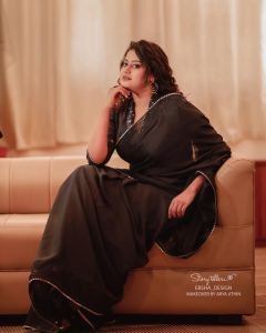ansiba-hassan-in-black-saree-images-003