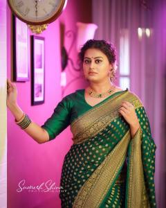 ansiba-hassan-in-black-saree-photoshoot-011