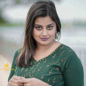 ansiba-hassan-in-green-long-top-photos-005