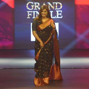 ansiba-hassan-in-saree-photos-hd-002
