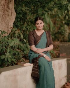 ansiba-hassan-in-saree-photoshoot-004