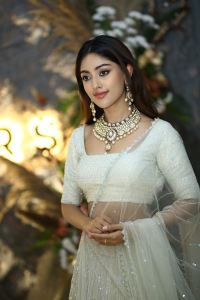 Actress Anu Emmanuel launches SR Jewellery Exclusive Studio at Banjara Hills Photos