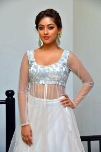 anu-emmanuel-latest-images-100-0209