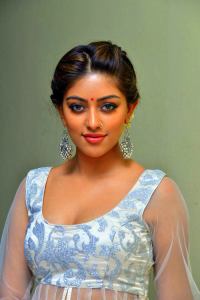 anu-emmanuel-latest-images-100-03356