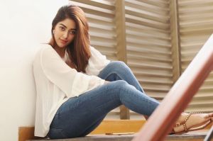anu emmanuel latest photo-004
