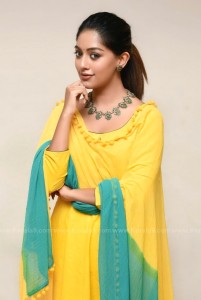 anu-emmanuel-latest-pics-0512-1019