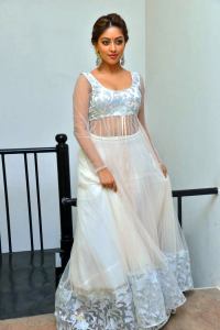 anu-emmanuel-latest-pics-333-00330