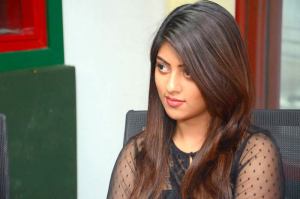 anu-emmanuel-latest-pics-456-00338