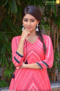 anu-emmanuel-pics-103-00317