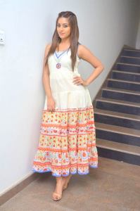 anu-emmanuel-pictures-333-00538