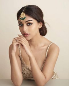 anu-emmanuel-wearing-lehenga-photos-002