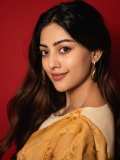 actress-anu-emmanuel-in-raw-mango-colour-saree-photos-008