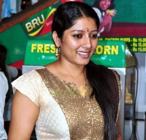 3615actress_anu_latest_stills_33-001