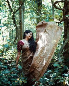 Anumol latest saree photos1234-1