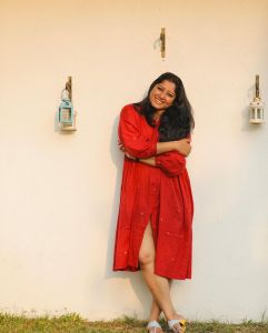 actress-anumol-beautiful-images-in-blue-dress-001