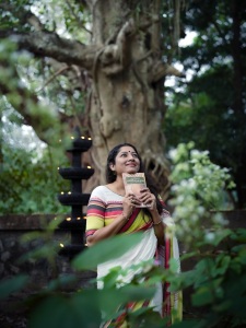 actress-anumol-different-look-photos-003