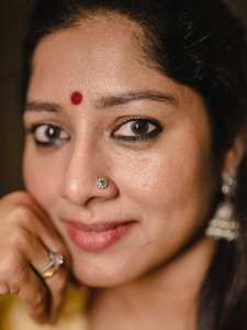 actress-anumol-in-mango-yellow-colour-saree-photos-003