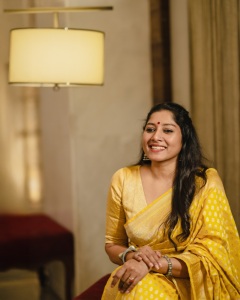 actress-anumol-in-mango-yellow-colour-saree-photos-009