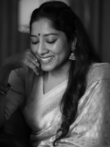 actress-anumol-in-mango-yellow-colour-saree-photos-011