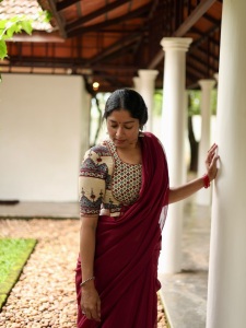 actress-anumol-in-maroon-saree-with-design-blouse-latest-photos-002
