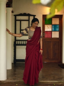 actress-anumol-in-maroon-saree-with-design-blouse-latest-photos-008