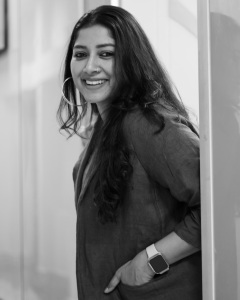 actress-anumol-in-three-piece-co-ord-set-photos-001