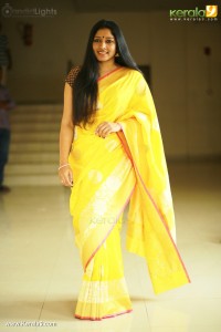 actress-anumol-latest-photos-03525