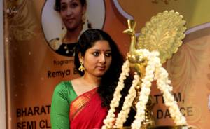 actress-anumol-latest-stills-00316