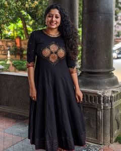 actress anumol new photos-001