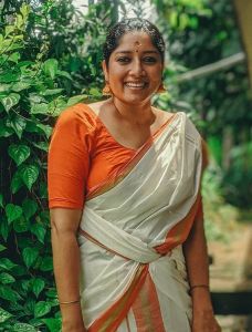 actress anumol new photos 0421-003