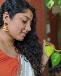 actress anumol new photos 0421-007